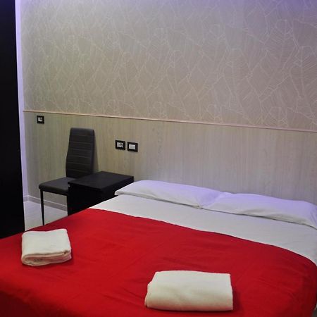 Angela Roma Guest House מראה חיצוני תמונה